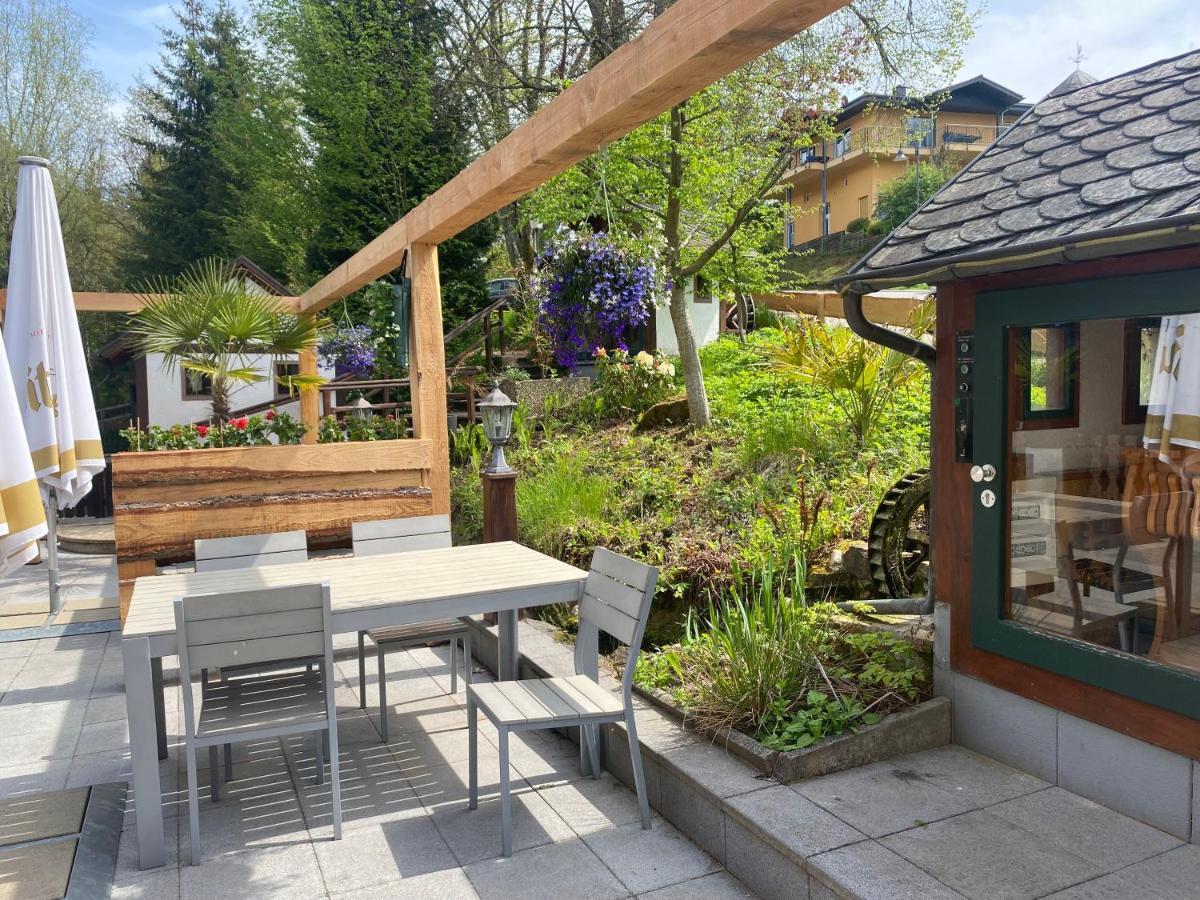 Hotel-Restaurant Theis-Muehle Biersdorf Eksteriør billede