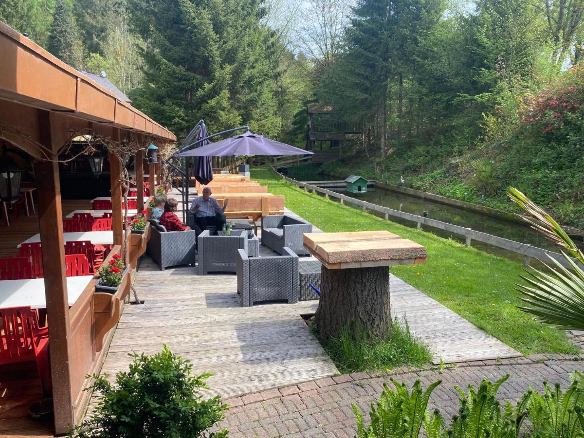 Hotel-Restaurant Theis-Muehle Biersdorf Eksteriør billede